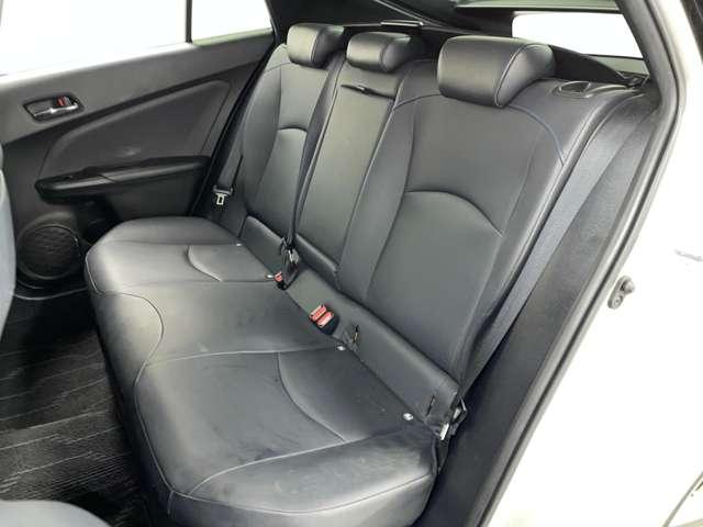 プリウス Sツーリングセレクション 禁煙車/セーフティセンス/アダブティブクルーズコントロール/フルセグ付9インチTコネクトSDナビ/DVD再生可/Bluetooth対応/バックカメラ/純正17インチAW/シートヒーター/ETC/(16枚目)