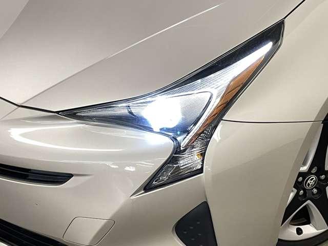 プリウス Sツーリングセレクション 禁煙車/セーフティセンス/アダブティブクルーズコントロール/フルセグ付9インチTコネクトSDナビ/DVD再生可/Bluetooth対応/バックカメラ/純正17インチAW/シートヒーター/ETC/(21枚目)