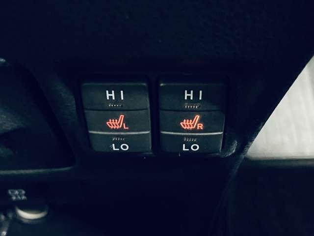 エスクァイア ハイブリッドGi プレミアムパッケージ 禁煙車/セーフティセンス/純正12.1インチフリップタウンモニター/フルセグ付9インチTコネクトSDナビ/DVD再生可/Bluetooth対応/バックカメラ/純正AW/ヒーター付合皮コンビシート/(9枚目)