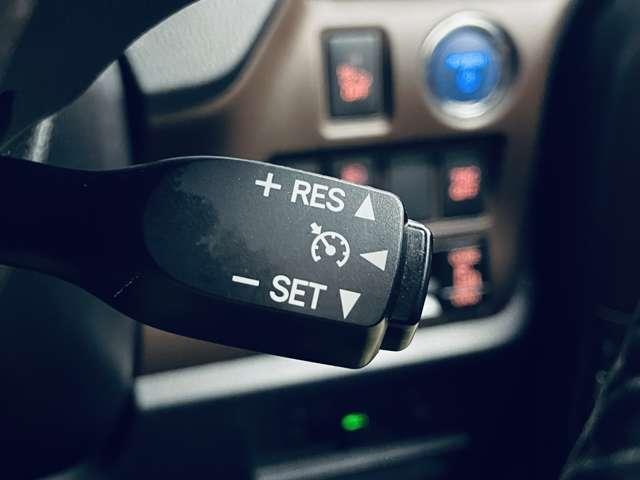 エスクァイア ハイブリッドGi プレミアムパッケージ 禁煙車/セーフティセンス/純正12.1インチフリップタウンモニター/フルセグ付9インチTコネクトSDナビ/DVD再生可/Bluetooth対応/バックカメラ/純正AW/ヒーター付合皮コンビシート/(13枚目)