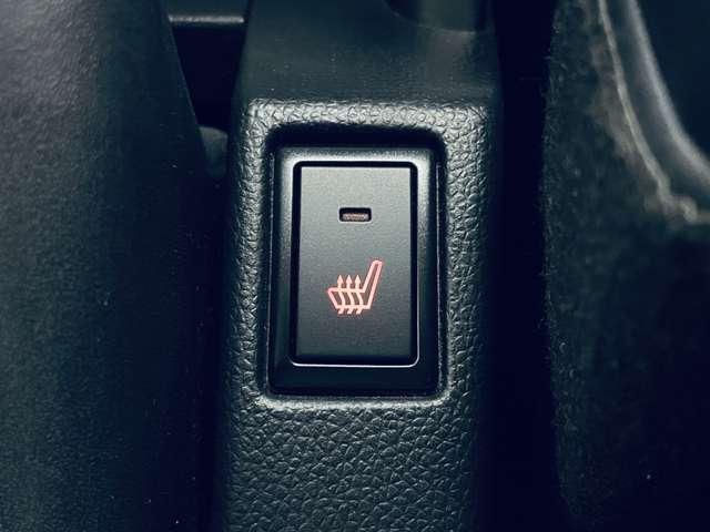 スイフトスポーツ ベースグレード 6MT 5MT/セーフティサポート/アダブティブクルーズコントロール/全方位モニター/フルセグ付純正8インチナビ/DVD再生可/Bluetooth/BSM/ブラックルーフ/純正17AW/LEDヘッドランプ/(13枚目)