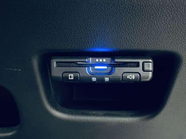 キャスト アクティバX リミテッド SAIII 禁煙車/スマートアシストIII/ワンセグ付ストラーダナビ/走行中TV視聴可/Bluetooth対応/バックカメラ/シートヒーター/ETC/シートアンダートレイ/ステアリングスイッチ/オートライト/(14枚目)