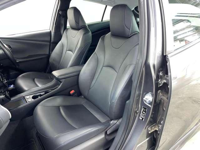 プリウス Ｓツーリングセレクション　禁煙車／セーフティセンス／アダブティブクルーズコントロール／フルセグ付ＴコネクトＳＤナビ／走行中ＴＶ／ＤＶＤ視聴可／Ｂｌｕｅｔｏｏｔｈ対応／バックカメラ／モデリスタアンダーエアロ／クリアランスソナー／（26枚目）