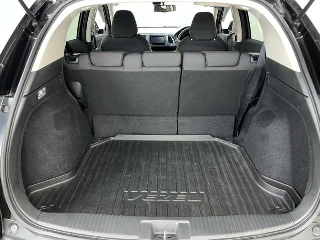 ヴェゼル Ｘ・ホンダセンシング　禁煙車／ホンダセンシング／アダブティブクルーズコントロール／ワンセグ付ケンウッドナビ／走行中ＴＶ／ＤＶＤ視聴可／バックカメラ／ＬＥＤヘッドライト／アイドリングストップ／純正ＡＷ／革巻ステアリング／（20枚目）