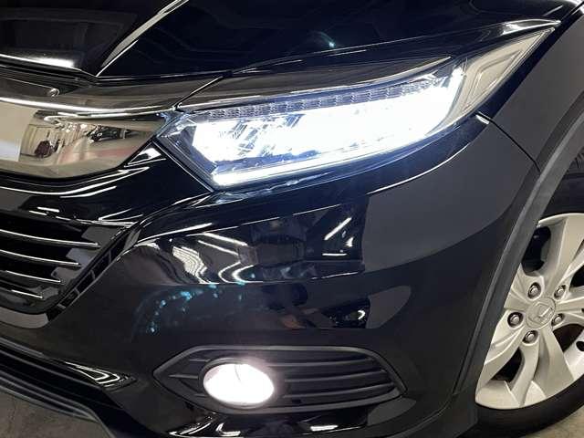 ヴェゼル Ｘ・ホンダセンシング　禁煙車／ホンダセンシング／アダブティブクルーズコントロール／ワンセグ付ケンウッドナビ／走行中ＴＶ／ＤＶＤ視聴可／バックカメラ／ＬＥＤヘッドライト／アイドリングストップ／純正ＡＷ／革巻ステアリング／（21枚目）