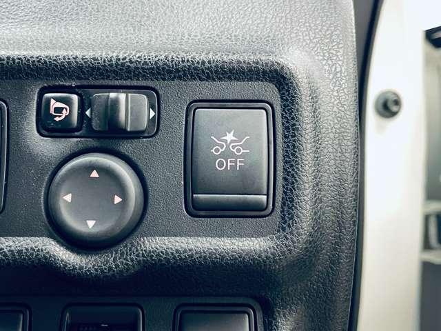 ノート Ｘ　禁煙車／エマージェンシーブレーキ／アラウンドビューモニター／ワンセグ付カロッツェリアナビ／ＤＶＤ再生可／Ｂｌｕｅｔｏｏｔｈ対応／アイドリングストップ／インテリジェントキー／オートライト／ＥＴＣ／（7枚目）