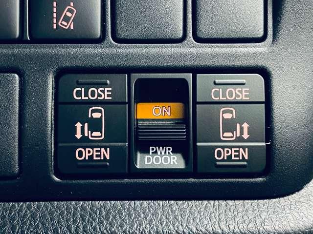 ヴォクシー 2.0ZS煌III 7名 フルセグ付9インチTコネクトSDナビ!走行中TV/DVD視聴可!BT!バックガイドM!セーフティセンス!アイドリングストップ!両側パワスラ!純正AW!合皮コンビシート!革巻ステアリ(9枚目)