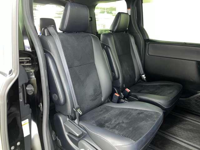 ヴォクシー 2.0ZS煌III 7名 フルセグ付9インチTコネクトSDナビ!走行中TV/DVD視聴可!BT!バックガイドM!セーフティセンス!アイドリングストップ!両側パワスラ!純正AW!合皮コンビシート!革巻ステアリ(23枚目)