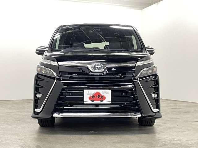 ヴォクシー 2.0ZS煌III 7名 フルセグ付9インチTコネクトSDナビ!走行中TV/DVD視聴可!BT!バックガイドM!セーフティセンス!アイドリングストップ!両側パワスラ!純正AW!合皮コンビシート!革巻ステアリ(30枚目)