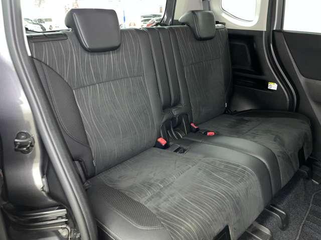 「２ｎｄシート」２列目は大人がゆったり座るスペースがあります♪