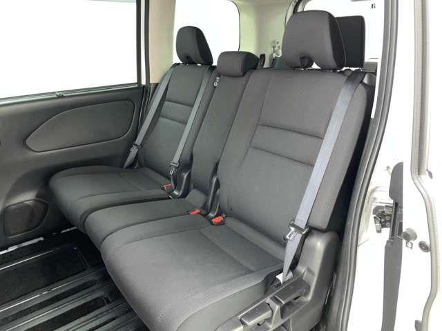 セレナ 2.0X Vセレクション 8名 フルセグ付純正9インチナビ!走行中TV/DVD視聴可!BT!アラウンドビューM!純正FDM!プロパイロット!エマブレ!アイドリングストップ!Pアシスト!両側パワスラ!デュアルバック(18枚目)