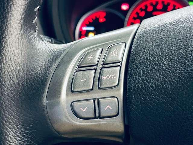 インプレッサ WRX STi 禁煙車!6速マニュアル!EJ20ターボエンジン!純正18インチアルミホイール!純正HDDナビ!ブーストメーター!ETC!スマートキー!ディスチャージヘッドライト!フォグ!ウインカーミラー!(9枚目)