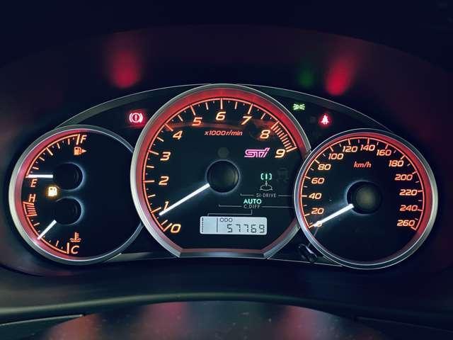 インプレッサ WRX STi 禁煙車!6速マニュアル!EJ20ターボエンジン!純正18インチアルミホイール!純正HDDナビ!ブーストメーター!ETC!スマートキー!ディスチャージヘッドライト!フォグ!ウインカーミラー!(19枚目)