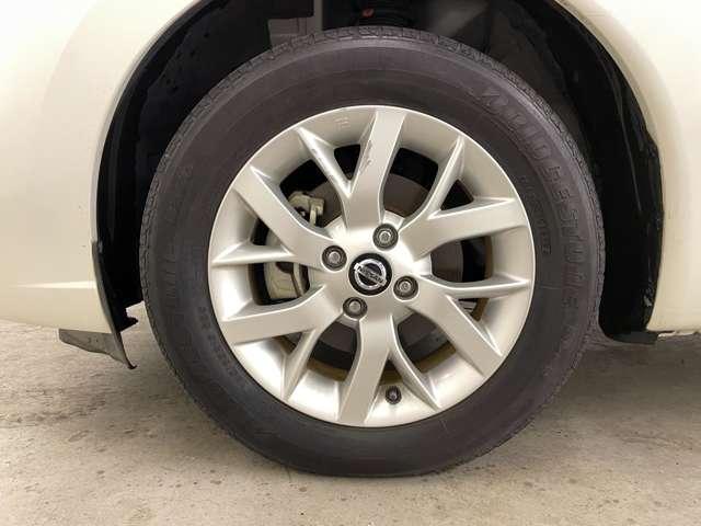 ノート e-パワー X フルセグ付純正ナビ!走行中TV/DVD視聴可!BT!アラウンドビューモニター!エマージェンシーブレーキ!LDW!純正AW!LEDヘッドライト!ウィンカーミラー!オートライト!インテ(24枚目)