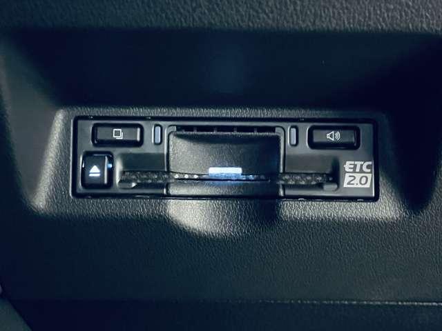 アルファード X フルセグ付9.8インチTコネクトナビ!BT!パノラミックビューM!セーフティセンス!両側パワスラ!ユニバーサルステップ!純正17インチAW!革巻ステアリング!Rクルコン!LEDヘッ(16枚目)