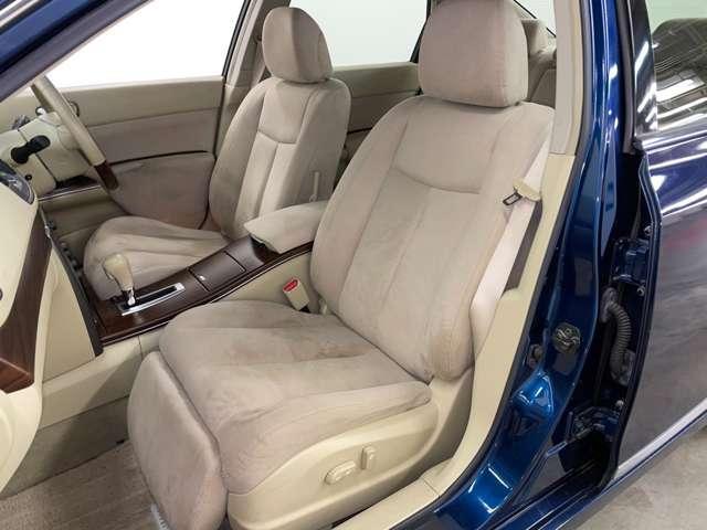 「助手席」　内外装の状態などが気になる、という方はお気軽にお問合せください♪