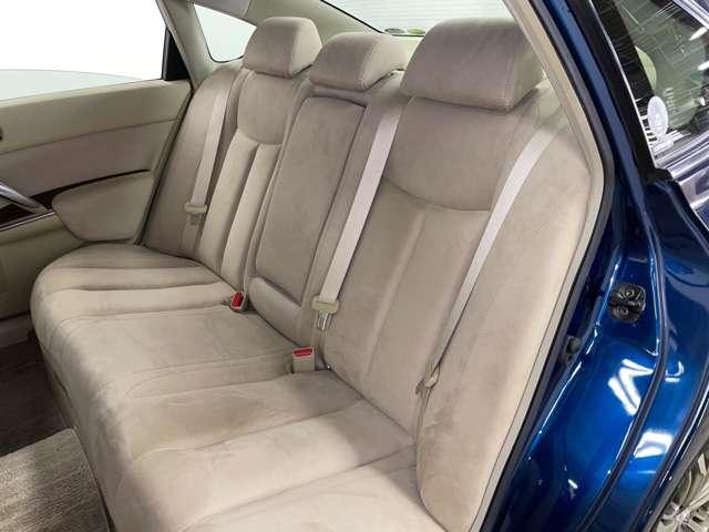 「２ｎｄシート」２列目は大人がゆったり座るスペースがあります♪