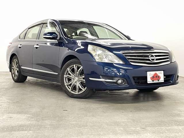 愛車をいつまでも美しく♪　ボディコーティングも承っております。ワックス不要、水洗いだけで簡単に汚れが落とせます♪　お車のご購入と同時の施工をオススメ☆