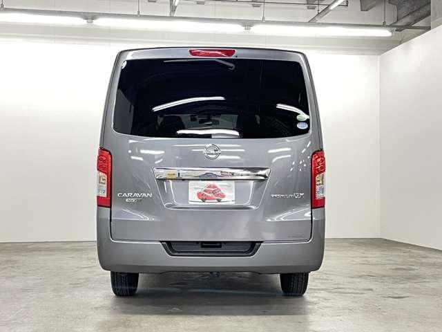 ＮＶ３５０キャラバンバン 　フルセグ付ストラーダナビ！走行中ＴＶ／ＤＶＤ視聴可！ＢＴ！アラウンドビューモニター！エマージェンシーブレーキ！両側スライドドア！ベッドキット！ＬＥＤヘッドライト！ウィンカーミラー！（25枚目）