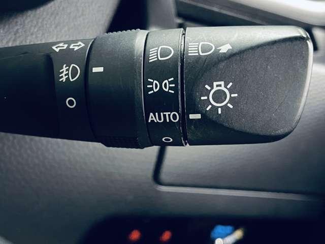 ルーミー 1.0カスタムG-T 5名 フルセグ付9インチTコネクトSDナビ!走行中TV/DVD視聴可!BT!パノラミックビューM!スマートアシストIII!エコアイドル!ブラックルーフ!モデリスタアンダーエアロ&15インチA(15枚目)