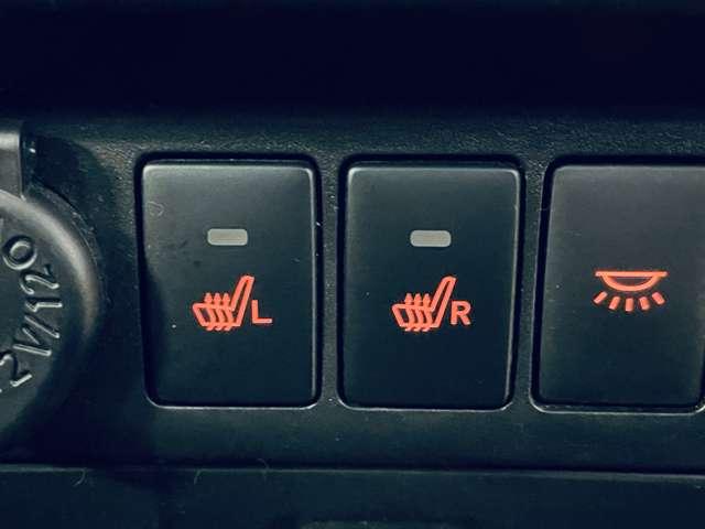 ルーミー 1.0カスタムG-T 5名 フルセグ付9インチTコネクトSDナビ!走行中TV/DVD視聴可!BT!パノラミックビューM!スマートアシストIII!エコアイドル!ブラックルーフ!モデリスタアンダーエアロ&15インチA(19枚目)