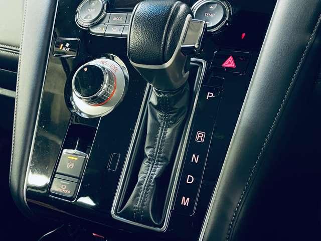 デリカD:5 ジャスパー フルセグ付純正OPナビ!DVD再生可!BT!マルチアラウンドM!Eアシスト!AS&G!両側パワスラ!純正18インチAW!合皮コンビシート!シートリフター!革巻ステアリング!パドルシ(16枚目)