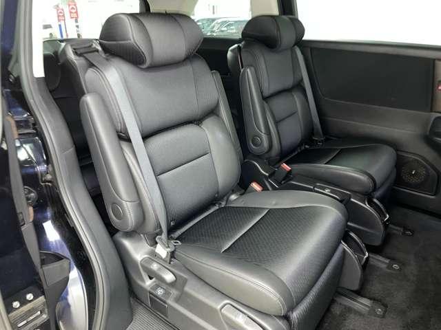 「２ｎｄシート」２列目は大人がゆったり座るスペースがあります♪