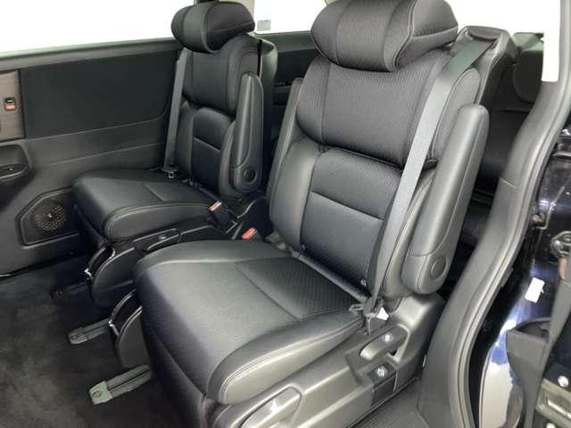 「２ｎｄシート」２列目は大人がゆったり座るスペースがあります♪