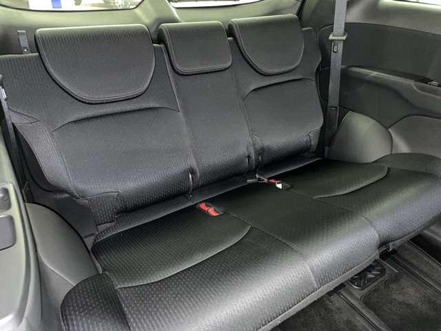 「３ｒｄシート」３列目もゆったり座ることができます♪
