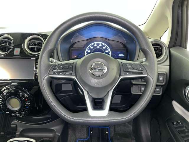 ノート e-パワー X フルセグ付純正ナビ!DVD再生可!BLUETOOTH!アラウンドビューモニター!インテリジェントエマージェンシーブレーキ!純正AW!LEDヘッドランプ!ウインカーミラー!インテリジ(20枚目)