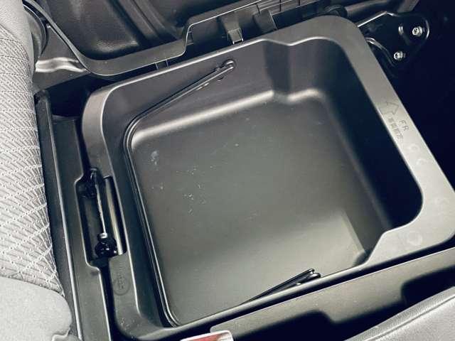 スペーシアカスタム ハイブリッドXSターボ フルセグ付純正OP8インチナビ!BT!バックカメラ!アイドリングストップ!両側パワースライドドア!純正15インチAW!合皮コンビシート!D席シートヒーター!シートアンダーボックス!(22枚目)