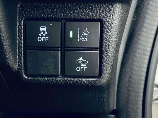 N-BOXカスタム G・Lホンダセンシング フルセグ付ストラーダSDナビ!走行中TV/DVD視聴可!BT!バックカメラ!ホンダセンシング!ACC!LKAS!アイドリングストップ!パワースライドドア!純正AW!LEDヘッド!(5枚目)