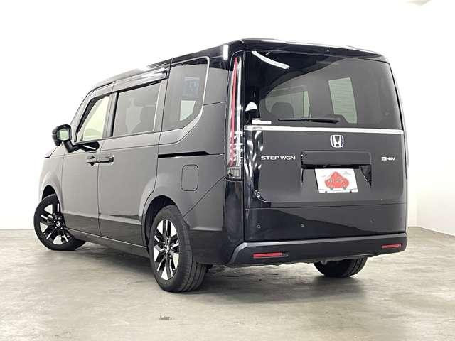 ステップワゴン e:HEVエアー フルセグ付9インチGATHERSナビ!走行中TV/DVD視聴可!BT!バックカメラ!純正15.6インチFDM!ホンダセンシング!ACC!LKAS!両側パワスラ!純正AW!(27枚目)