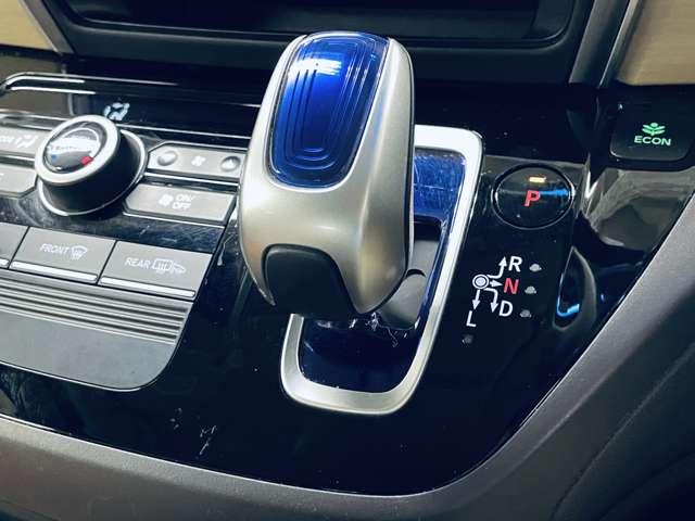 フリードハイブリッド ハイブリッド・Gホンダセンシング フルセグ付ギャザーズ9インチインターナビ!DVD再生可!BLUETOOTH!バック&フロントモニター!ホンダセンシング!両側パワスラ!LEDヘッドランプ!ウインカーミラー!(16枚目)