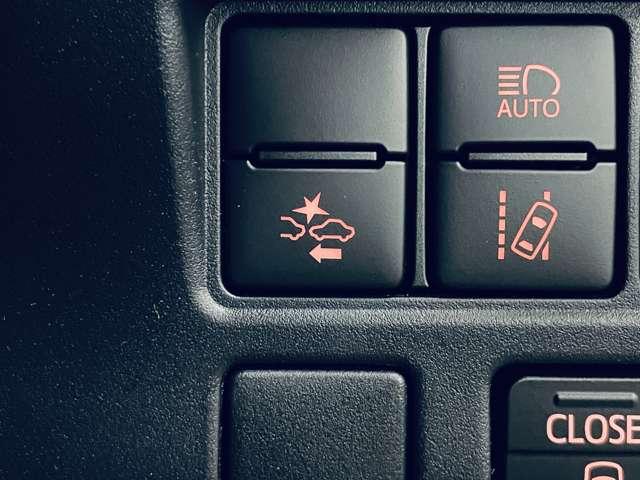 ヴォクシー ハイブリッドＺＳ　煌ＩＩＩ　フルセグ付アルパイン９インチナビ！走行中ＴＶ／ＤＶＤ視聴可！ＢＴ！バックカメラ！アルパインＦＤＭ！セーフティセンス！両側パワスラ！純正ＡＷ！ヒーター付合皮コンビシート！（5枚目）