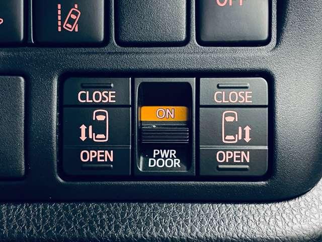 ヴォクシー ハイブリッドＺＳ　煌ＩＩＩ　フルセグ付アルパイン９インチナビ！走行中ＴＶ／ＤＶＤ視聴可！ＢＴ！バックカメラ！アルパインＦＤＭ！セーフティセンス！両側パワスラ！純正ＡＷ！ヒーター付合皮コンビシート！（11枚目）