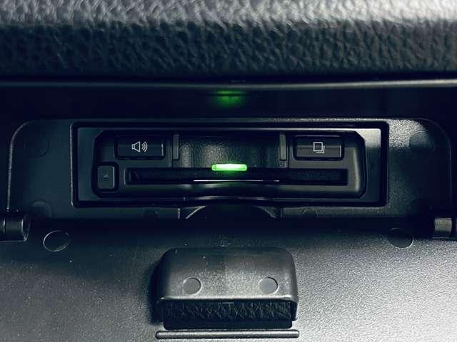 ヴォクシー ハイブリッドＺＳ　煌ＩＩＩ　フルセグ付アルパイン９インチナビ！走行中ＴＶ／ＤＶＤ視聴可！ＢＴ！バックカメラ！アルパインＦＤＭ！セーフティセンス！両側パワスラ！純正ＡＷ！ヒーター付合皮コンビシート！（15枚目）