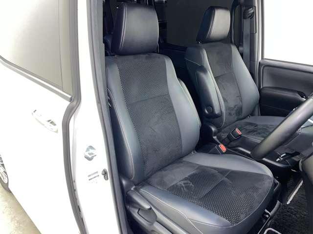 ヴォクシー ハイブリッドＺＳ　煌ＩＩＩ　フルセグ付アルパイン９インチナビ！走行中ＴＶ／ＤＶＤ視聴可！ＢＴ！バックカメラ！アルパインＦＤＭ！セーフティセンス！両側パワスラ！純正ＡＷ！ヒーター付合皮コンビシート！（16枚目）