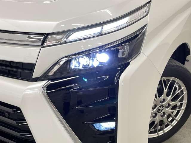 ヴォクシー ハイブリッドＺＳ　煌ＩＩＩ　フルセグ付アルパイン９インチナビ！走行中ＴＶ／ＤＶＤ視聴可！ＢＴ！バックカメラ！アルパインＦＤＭ！セーフティセンス！両側パワスラ！純正ＡＷ！ヒーター付合皮コンビシート！（25枚目）