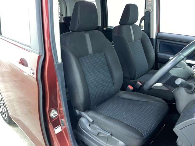 「運転席」シートなどの状態も良く、目立つような傷や汚れはありません！