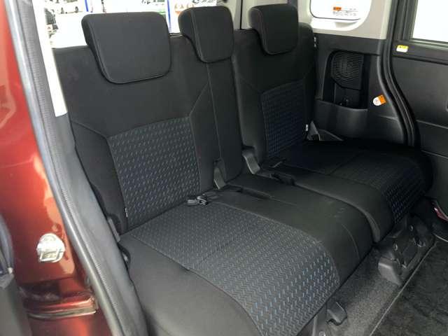 「２ｎｄシート」２列目は大人がゆったり座るスペースがあります♪