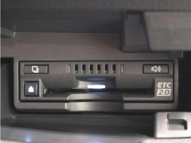 ＥＳ ＥＳ３００ｈ　Ｆスポーツ　フルセグ付純正１２．３インチディスプレイ！ＤＶＤ／ＢＤ再生可！パノラミックビューＭ！セーフティシステム＋！ムーンルーフ！Ｐトランク！純正１９インチＡＷ！ベンチレーター付フレアレッドＬ－ＴＥＸシート！（18枚目）