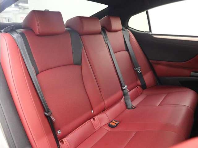 ＥＳ ＥＳ３００ｈ　Ｆスポーツ　フルセグ付純正１２．３インチディスプレイ！ＤＶＤ／ＢＤ再生可！パノラミックビューＭ！セーフティシステム＋！ムーンルーフ！Ｐトランク！純正１９インチＡＷ！ベンチレーター付フレアレッドＬ－ＴＥＸシート！（25枚目）