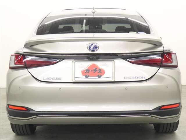 ＥＳ ＥＳ３００ｈ　Ｆスポーツ　フルセグ付純正１２．３インチディスプレイ！ＤＶＤ／ＢＤ再生可！パノラミックビューＭ！セーフティシステム＋！ムーンルーフ！Ｐトランク！純正１９インチＡＷ！ベンチレーター付フレアレッドＬ－ＴＥＸシート！（30枚目）