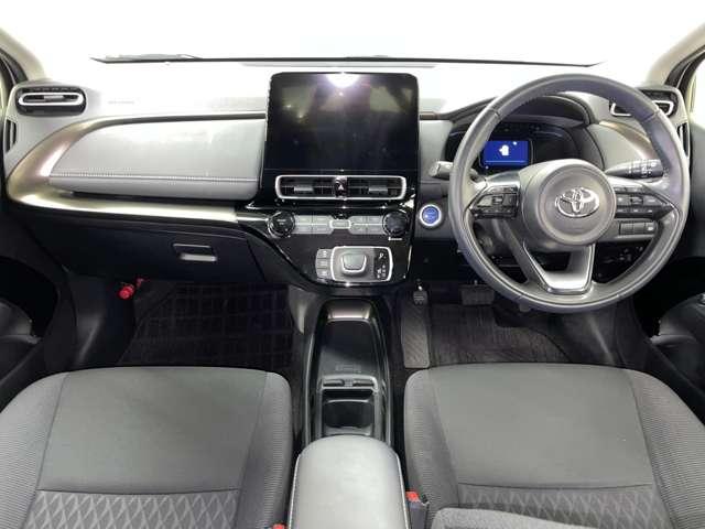 アクア １．５Ｚ　５名　フルセグ付１０．５インチＴコネクトナビ！ＣＤ／ＤＶＤデッキ！ＢＴ！バックカメラ！セーフティセンス！純正ＡＷ！ＡＣ１００Ｖ電源！クリアランスソナー！革巻ステアリング！Ｒクルコン！（6枚目）