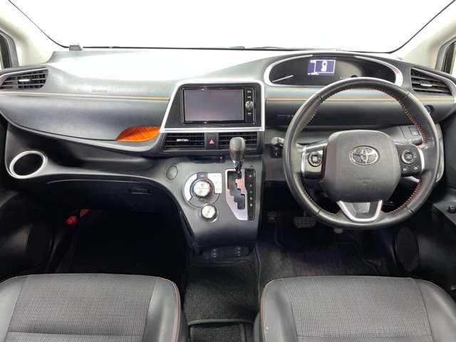 シエンタ ハイブリッドＧ　クエロ　フルセグ付純正ＳＤナビ！ＤＶＤ再生可！ＢＬＵＥＴＯＯＴＨ！バックガイドモニター！セーフティセンスＣ！両側パワスラ！ＬＥＤヘッドランプ！ウインカーミラー！フォグランプ！合皮コンビシート！禁煙車！（6枚目）