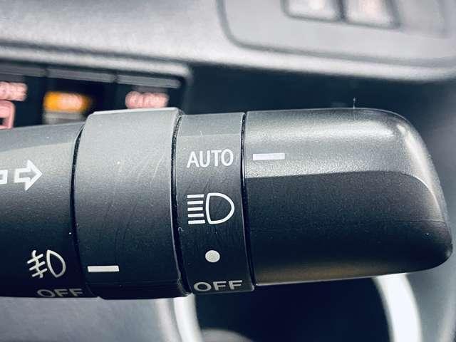 シエンタ ハイブリッドＧ　クエロ　フルセグ付純正ＳＤナビ！ＤＶＤ再生可！ＢＬＵＥＴＯＯＴＨ！バックガイドモニター！セーフティセンスＣ！両側パワスラ！ＬＥＤヘッドランプ！ウインカーミラー！フォグランプ！合皮コンビシート！禁煙車！（16枚目）