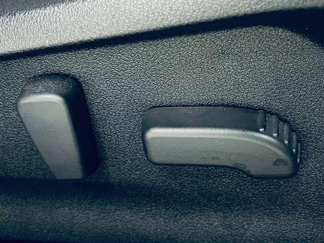 インプレッサスポーツ ＳＴＩスポーツ　フルセグ付純正ＯＰナビ！ＤＶＤ／ＢＤ再生可！ＢＴ！バック＆サイドカメラ！アイサイトコアテクノロジー＆セイフティプラス！アイドリングストップ！ＳＩ－ＤＲＩＶＥ！純正１８インチＡＷ！禁煙車！（10枚目）