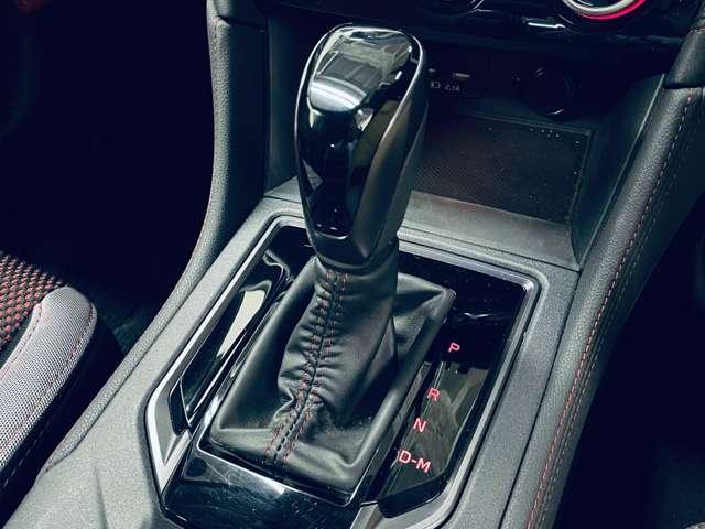 インプレッサスポーツ ＳＴＩスポーツ　フルセグ付純正ＯＰナビ！ＤＶＤ／ＢＤ再生可！ＢＴ！バック＆サイドカメラ！アイサイトコアテクノロジー＆セイフティプラス！アイドリングストップ！ＳＩ－ＤＲＩＶＥ！純正１８インチＡＷ！禁煙車！（18枚目）