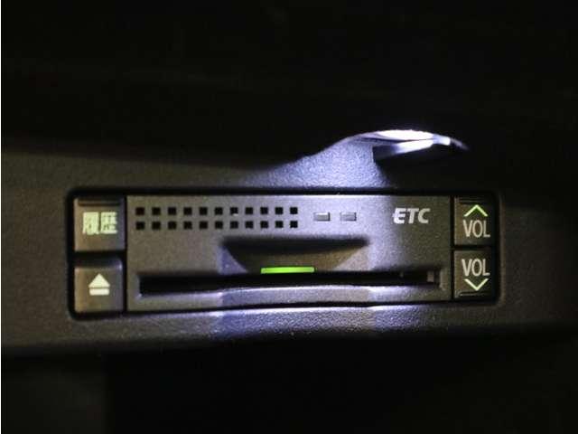 ＩＳ ＩＳ２５０　純正ＨＤＤナビ！バックガイドモニター！プリクラッシュセーフティ！純正ＡＷ！ディスチャージ！ウインカーミラー！フォグランプ！クリアランスソナー！パワーシート！革巻ステアリング！（16枚目）